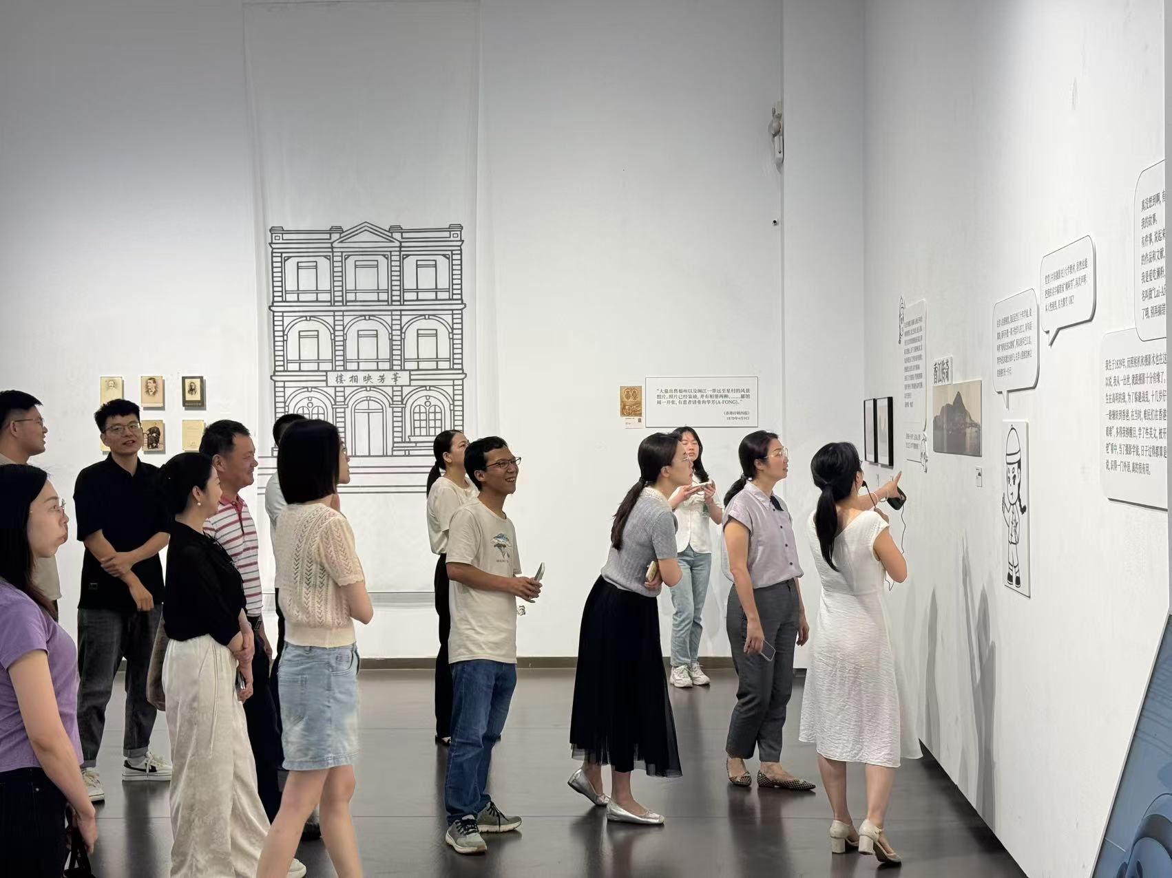 聽“阿芳館長”講百年城市記憶 數(shù)字文化創(chuàng)意技術裝備的傳承與創(chuàng)新